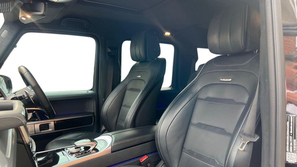 Vehicle photo 8